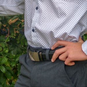 Mens black leather ratchet belt